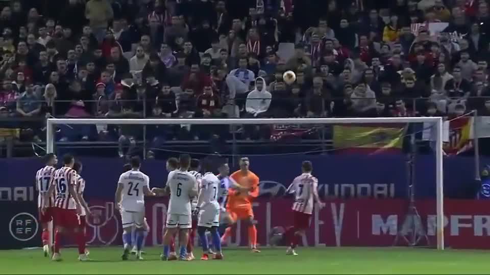 独行侠安东尼·戴维斯左手韧带受伤，预计缺阵六周