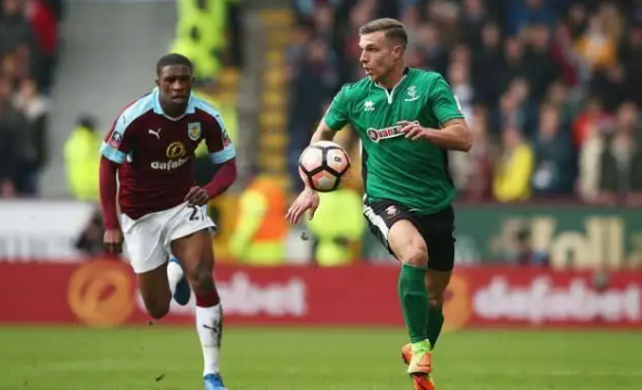 2024 赛季：圣地亚哥教士队核心马查多达成单季 30 轰，确立队史第一人地位