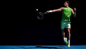 德州扑克新手老在错的地方激进（德州扑克新手总在不该激进的时机发力）